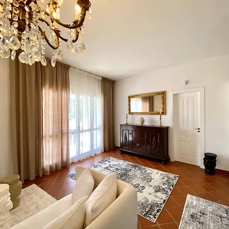 La Gemmazza Di Monasteri