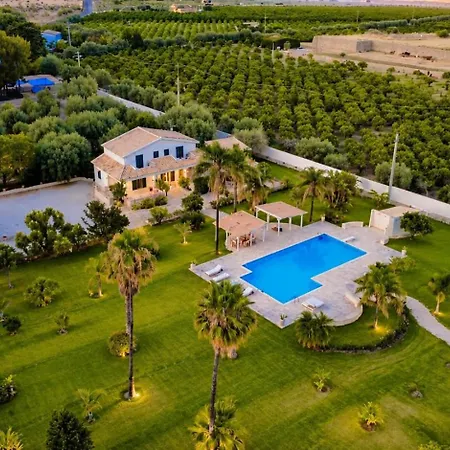 Villa La Gemmazza Di Monasteri Floridia